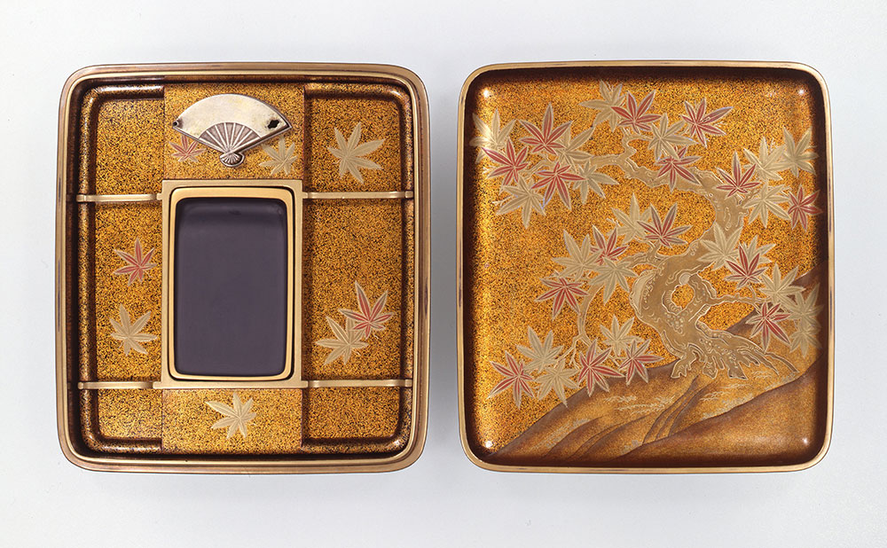 16 御所車蒔絵硯箱