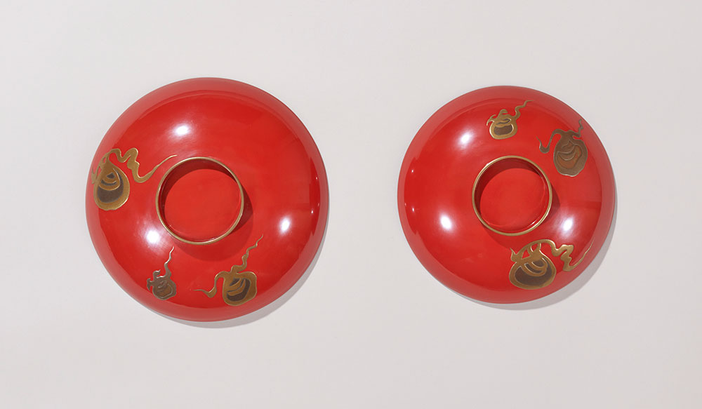 17 朱塗福寿玉絵二枚重盃